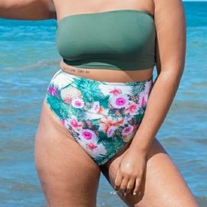 White w/ flowers high-rise cheeky bikini bottoms